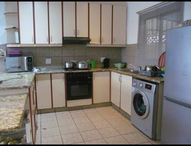 3 BEDROOM HOUSE FOR SALE IN SEA VIEW